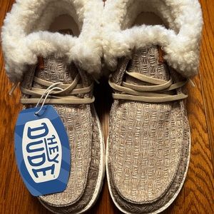 Hey Dude Wendy Stitch Cozy Fold Boot NWT Size 8 Tan